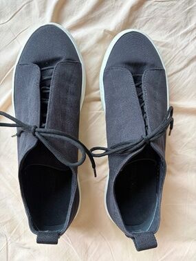 James Perse Italian Made Women Sneaker, sz 9